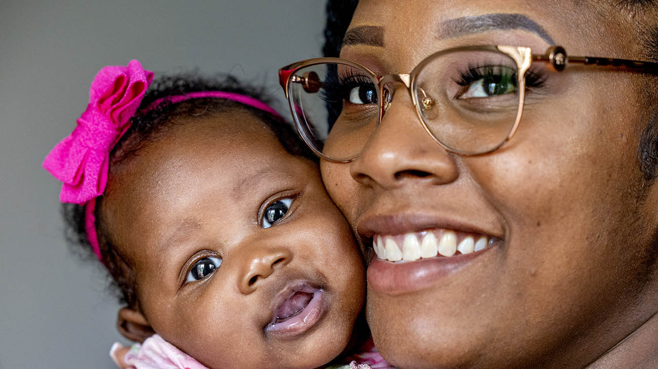 Breona delivered her baby, Journee, after undergoing a heart procedure.