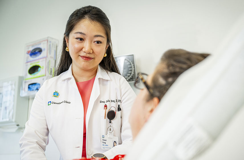 Cleveland Clinic doctor with patient.